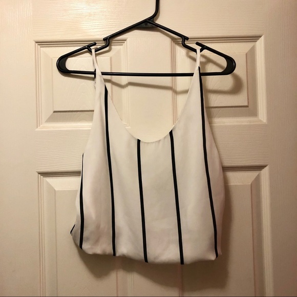 Express Tops - Black and white crop top